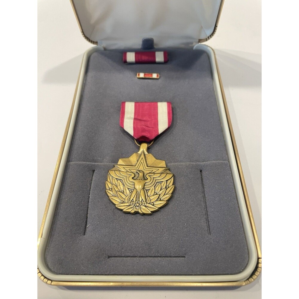 Vintage U.S. Military Meritorious Service Medal Ribbon Bar, Lapel Pin & Case Set